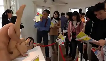 Fucking Japanese Teens At The Art Show